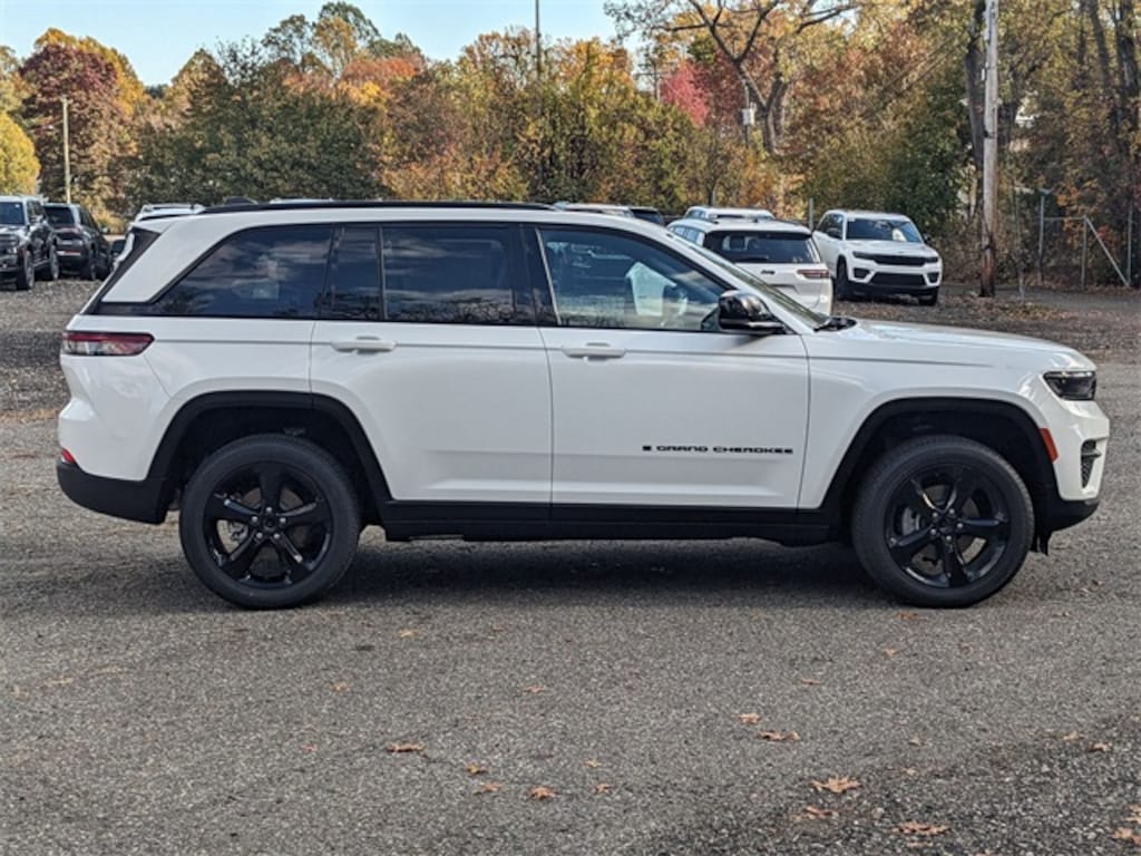 New 2025 Jeep Grand Cherokee ALTITUDE X 4X4 Sport Utility