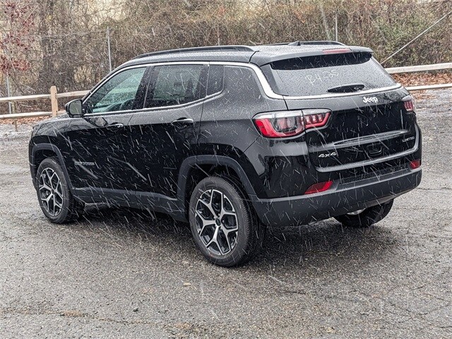 2025 Jeep Compass Limited photo 4
