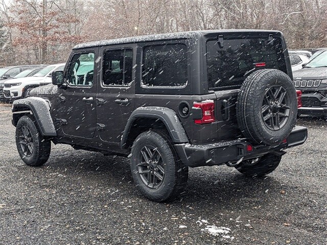 2025 Jeep Wrangler Sport S photo 4