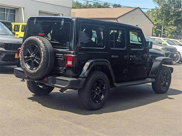 2021 Jeep Wrangler Unlimited Sahara Altitude photo 2