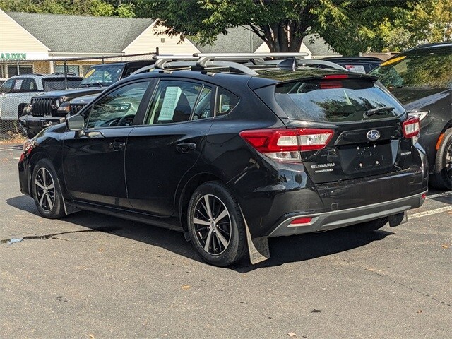 2019 Subaru Impreza 2.0i Premium photo 4