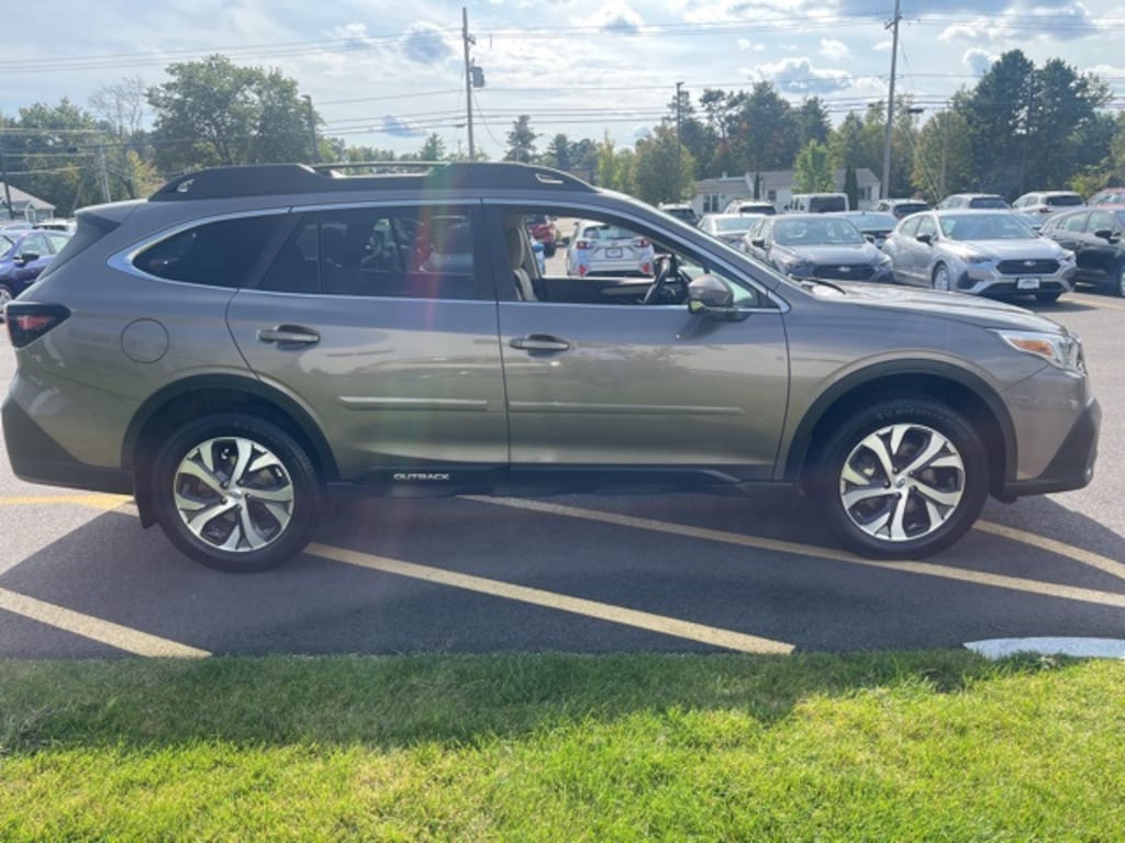 Used 2021 Subaru Outback Limited SUV
