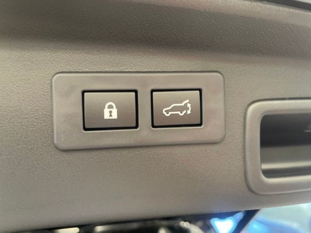 2026 Subaru Outback Limited - Photo 11