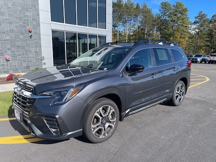 2025 Subaru Ascent Limited 7-Passenger SUV