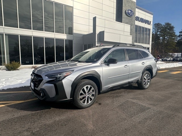 2025 Subaru Outback Premium's photo