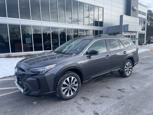 2025 Subaru Outback Limited's photo