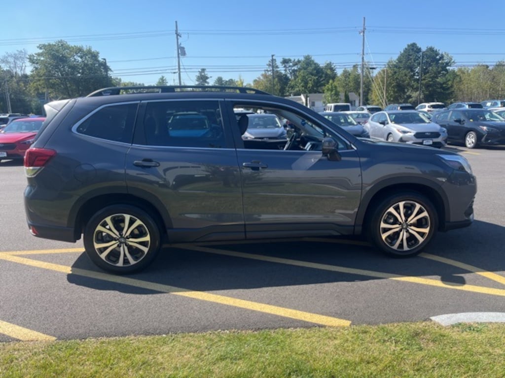 Used 2023 Subaru Forester Limited SUV