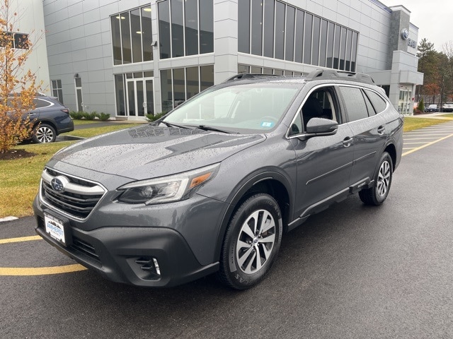 2022 Subaru Outback Premium's photo