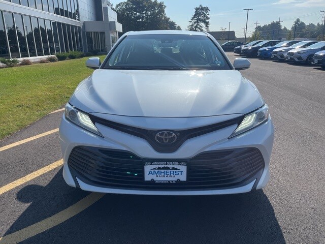 2019 Toyota Camry XLE photo 2
