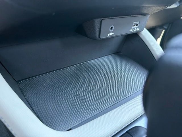2026 Subaru Forester Base - Photo 17