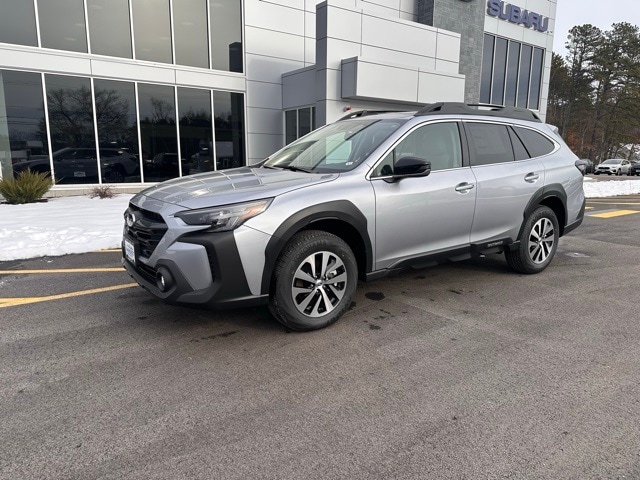 2025 Subaru Outback Premium's photo