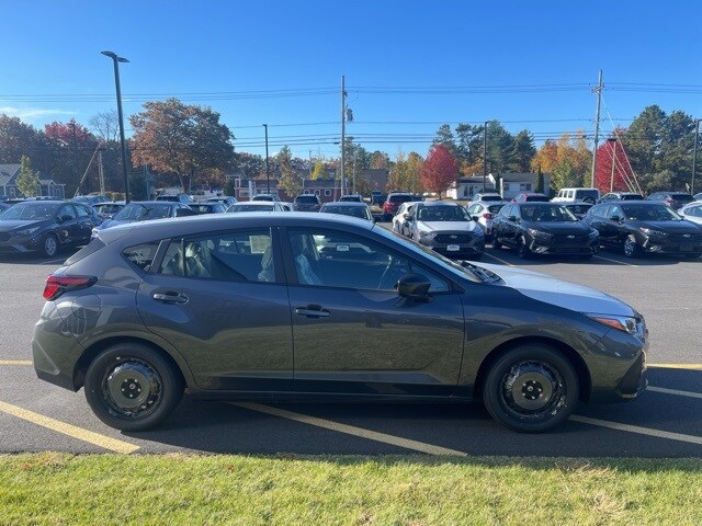 2025 Subaru Impreza Base photo 4