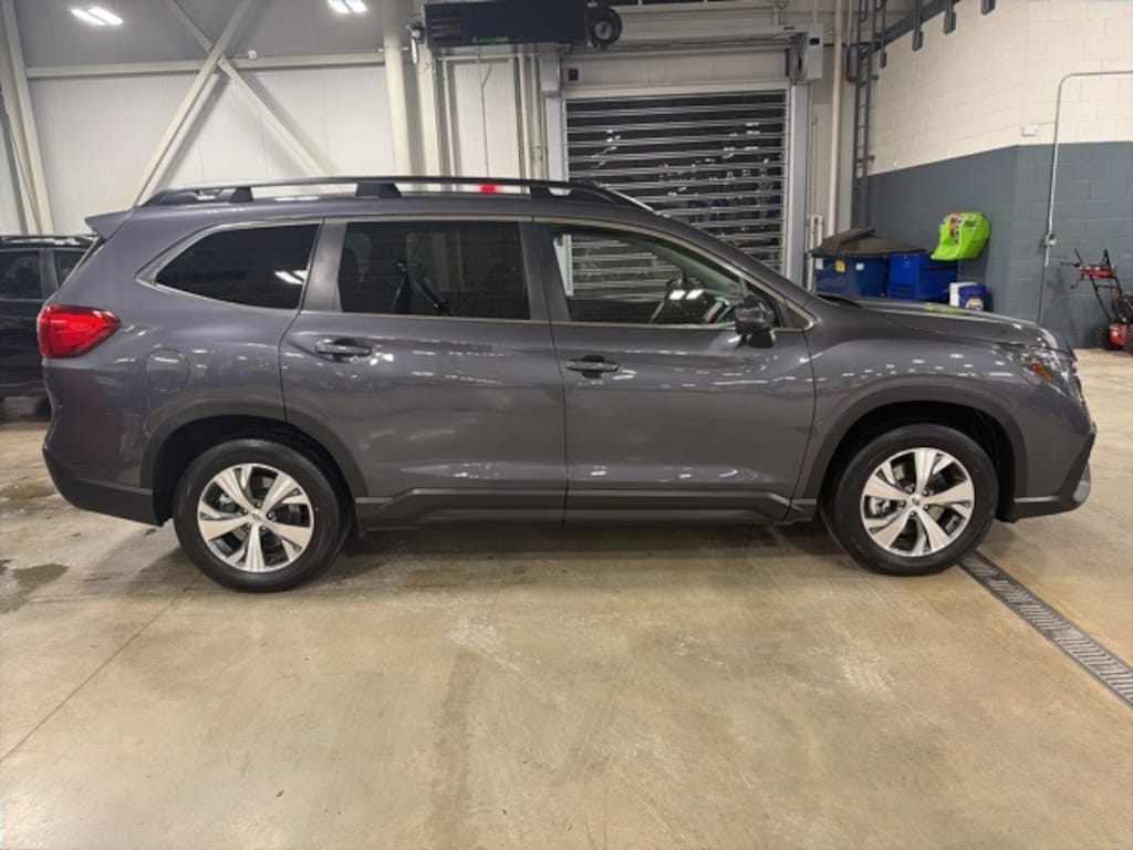 Used 2023 Subaru Ascent Premium SUV