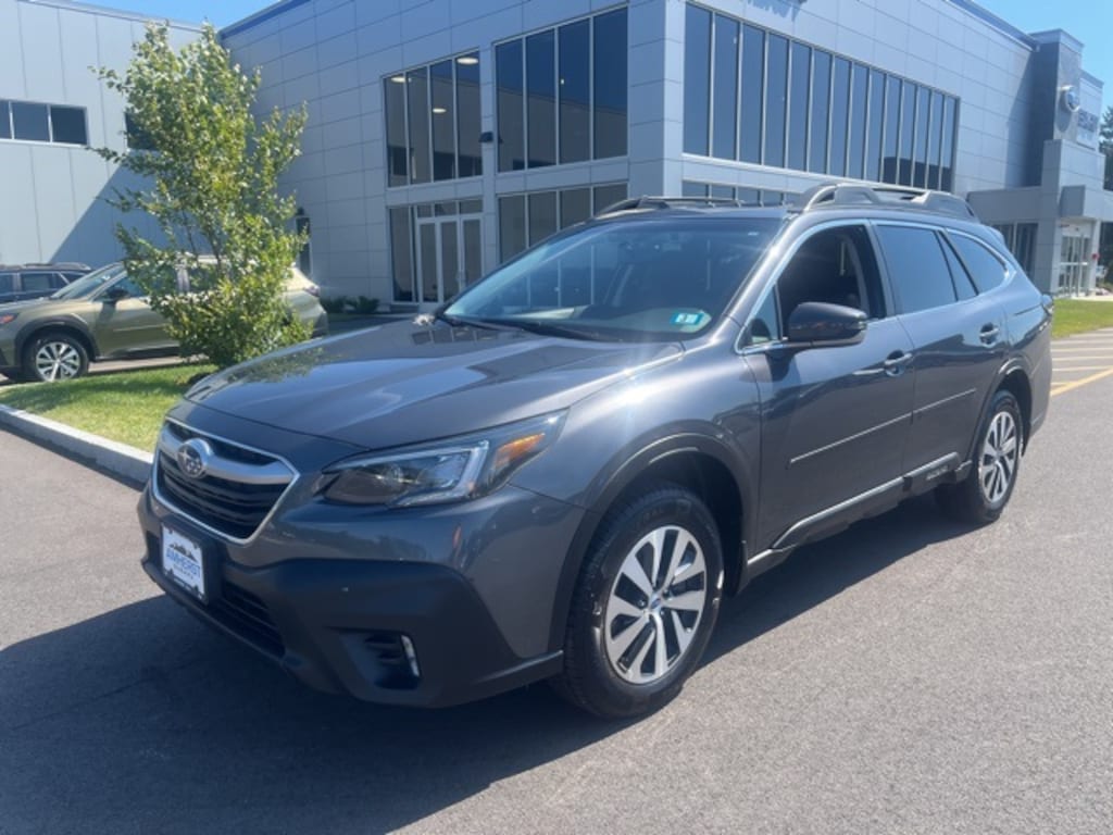 Used 2021 Subaru Outback Premium SUV