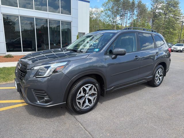 2023 Subaru Forester Premium's photo