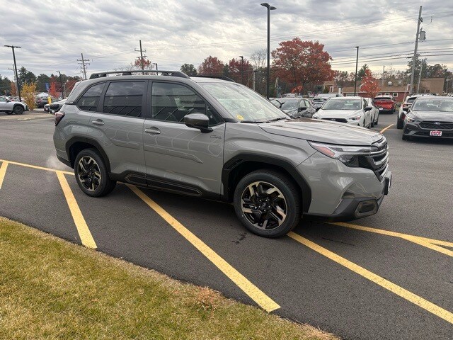 2025 Subaru Forester Limited photo 2