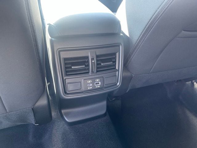 2026 Subaru Outback Premium - Photo 10