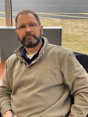 Staff member Darren Gale from ID_a5890c50cee8