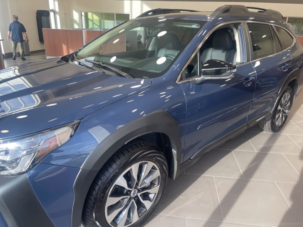 New 2025 Subaru Outback Limited SUV