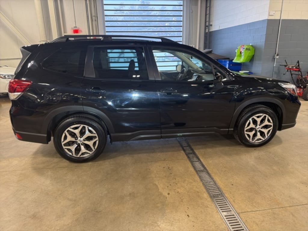 Used 2021 Subaru Forester Premium SUV