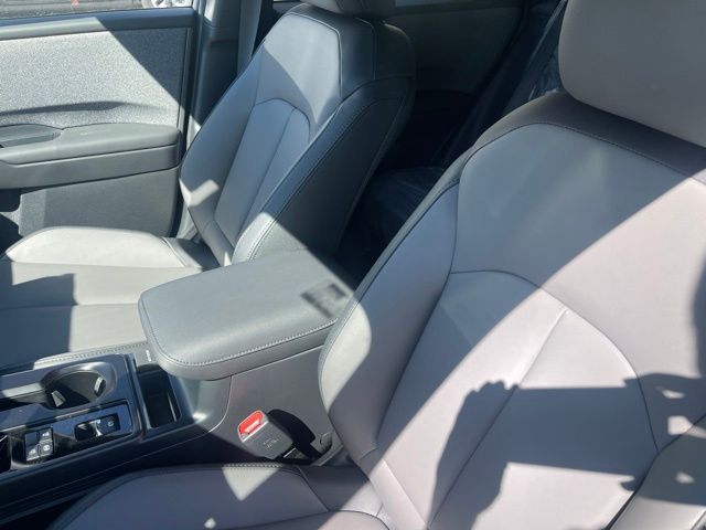 2026 Subaru Outback Premium - Photo 12