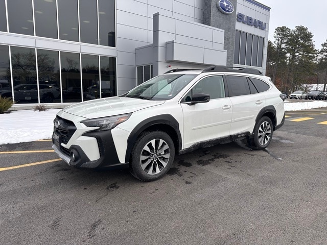 2025 Subaru Outback Limited's photo