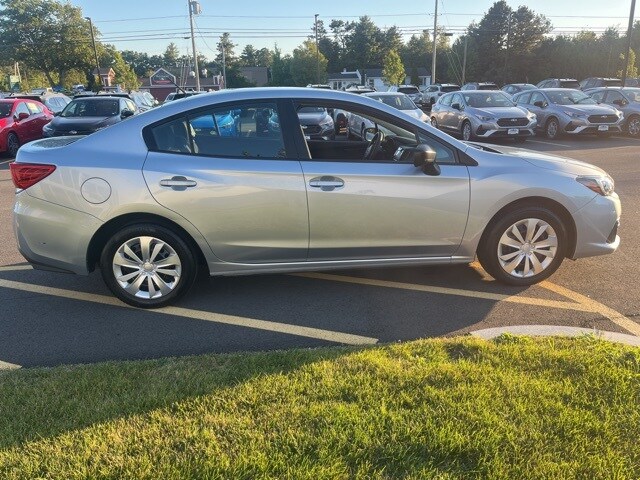 2023 Subaru Impreza Base photo 3