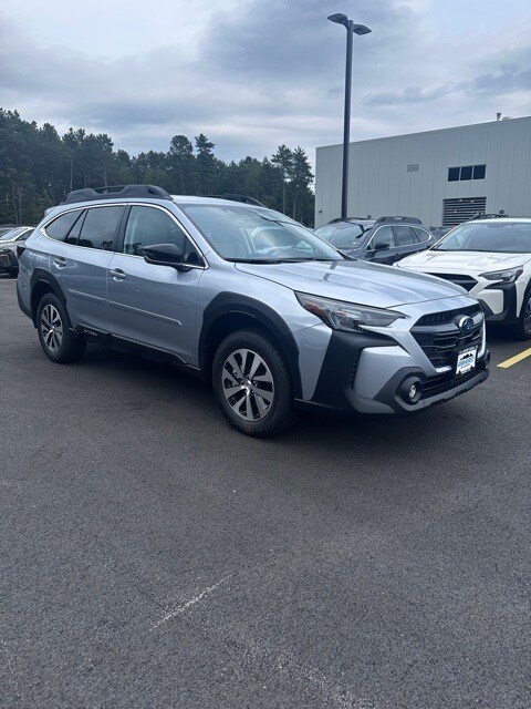 2025 Subaru Outback Premium photo 3