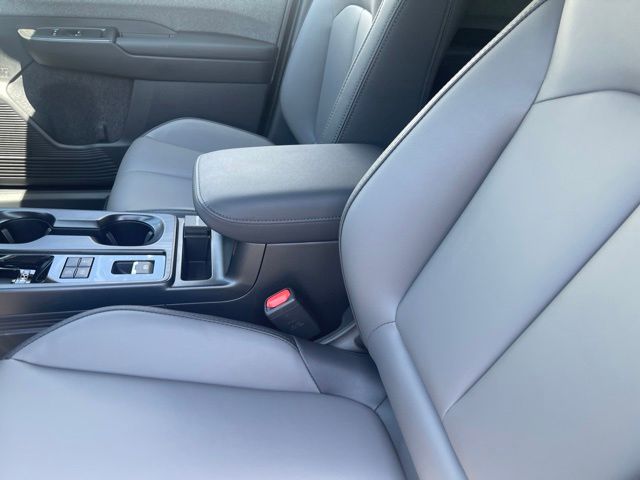 2026 Subaru Outback Premium - Photo 15
