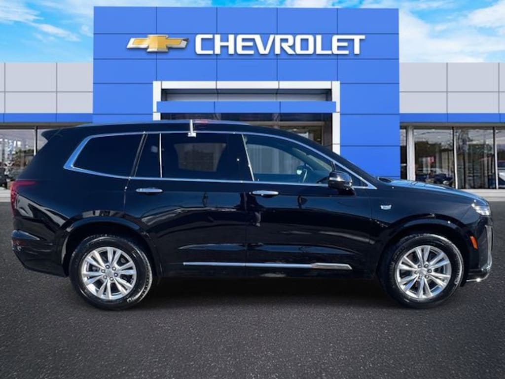 Used 2024 CADILLAC XT6 Luxury SUV