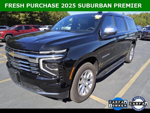 2025 Chevrolet Suburban Premier's photo