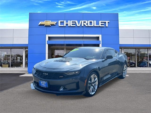 Certified 2021 Chevrolet Camaro LT1 with VIN 1G1FF1R7XM0139226 for sale in Hicksville, NY