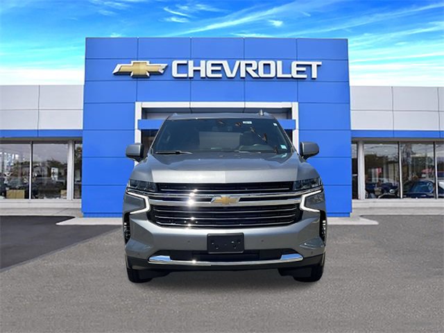 Certified 2021 Chevrolet Suburban LT with VIN 1GNSKCKDXMR223482 for sale in Hicksville, NY