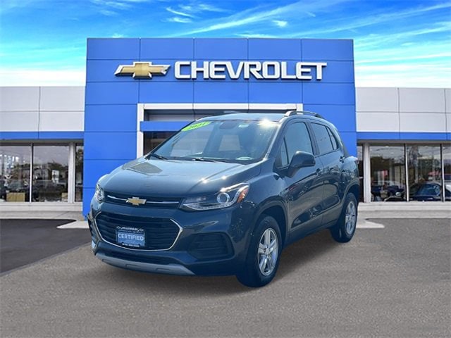 Certified 2022 Chevrolet Trax LT with VIN KL7CJPSM4NB536090 for sale in Hicksville, NY