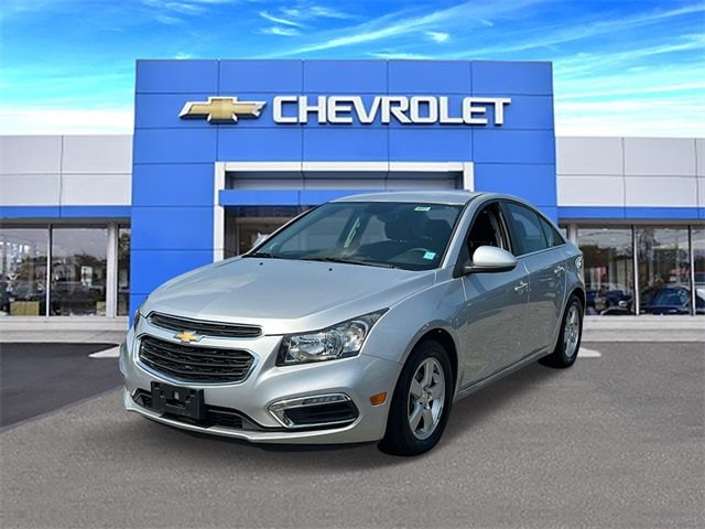 Used 2016 Chevrolet Cruze Limited 1LT with VIN 1G1PE5SB5G7158033 for sale in Hicksville, NY