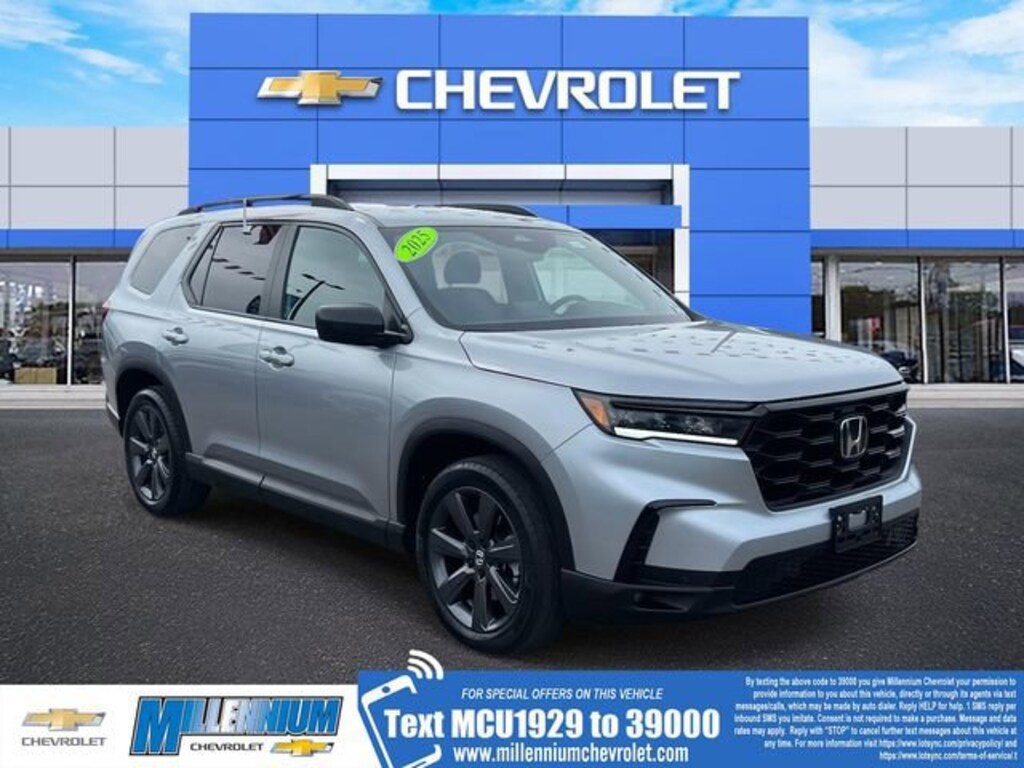 Used 2025 Honda Pilot Sport SUV