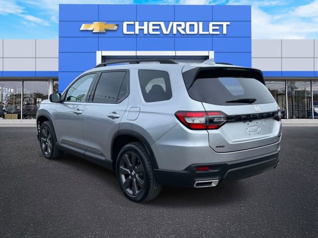 Used 2025 Honda Pilot Sport SUV