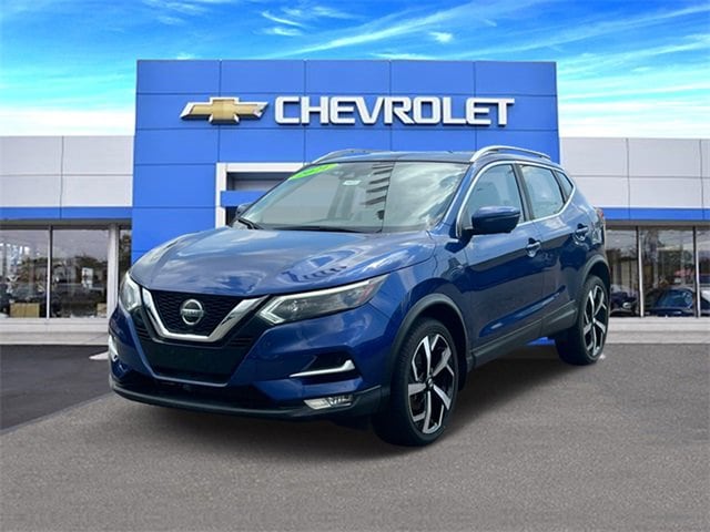 Used 2021 Nissan Rogue Sport SL with VIN JN1BJ1CW3MW439680 for sale in Hicksville, NY