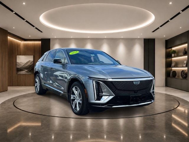 Used 2024 Cadillac LYRIQ Tech with VIN 1GYKPMRL3RZ138661 for sale in Hempstead, NY