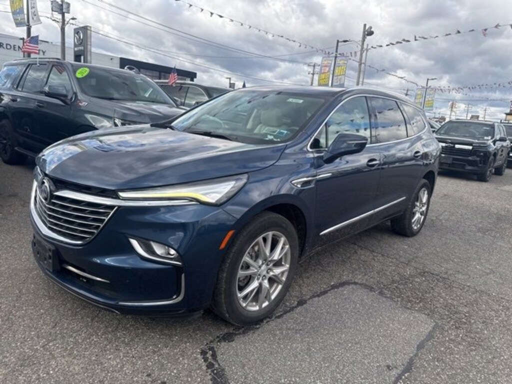 Used 2022 Buick Enclave Premium SUV