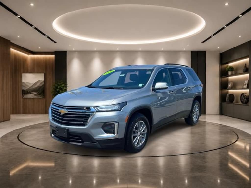 Used 2023 Chevrolet Traverse LT Leather SUV