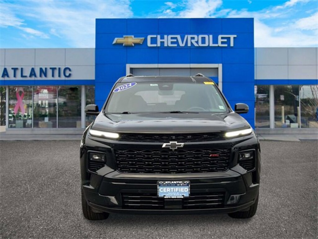 Used 2024 Chevrolet Traverse RS SUV