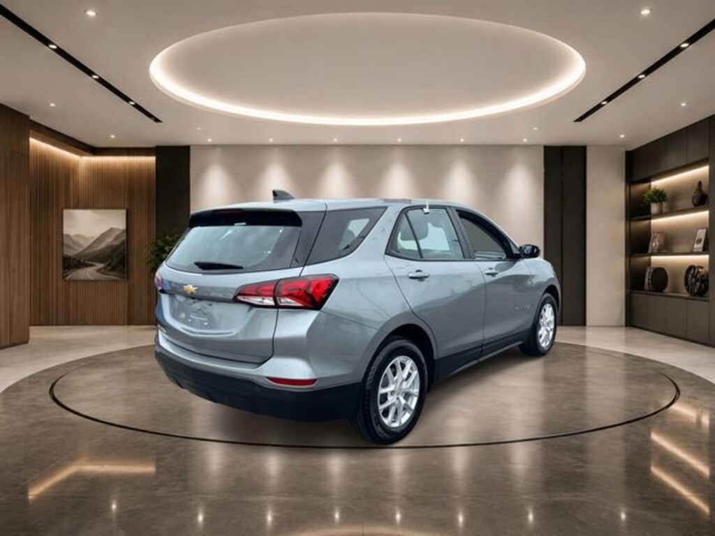Used 2024 Chevrolet Equinox LS w/1LS SUV