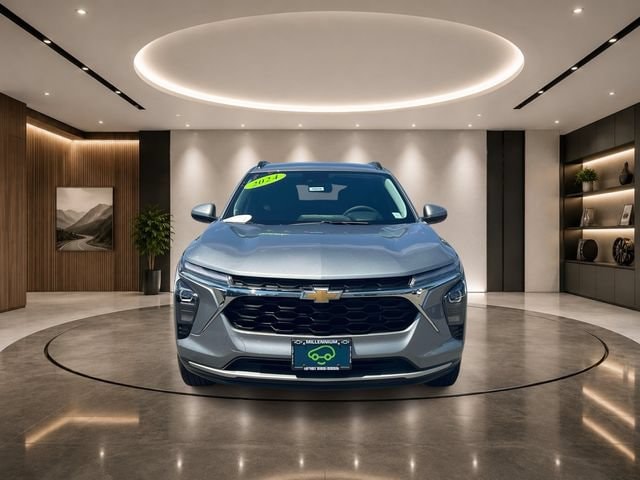 Used 2024 Chevrolet Trax LT with VIN KL77LHE27RC038848 for sale in Hempstead, NY