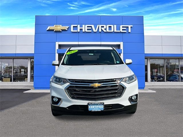 Certified 2021 Chevrolet Traverse 1LT with VIN 1GNEVGKW2MJ247433 for sale in Hempstead, NY