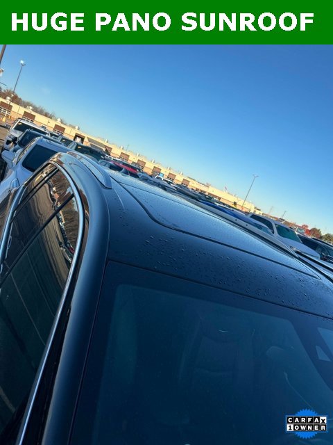 2024 Cadillac XT6 Premium Luxury photo 2