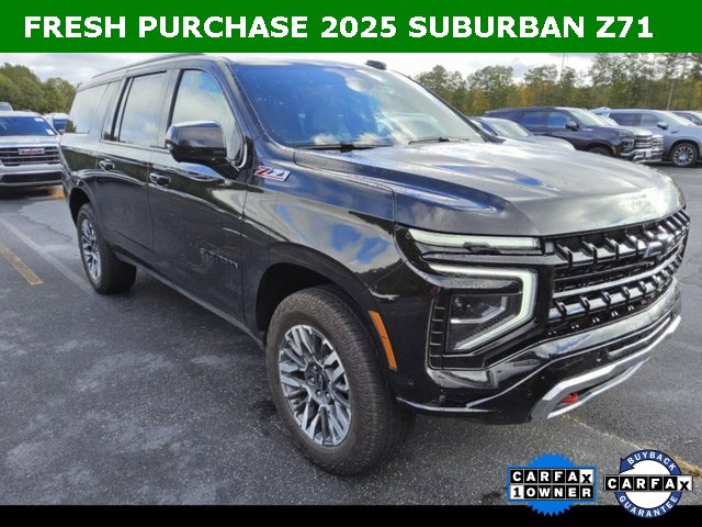 2025 Chevrolet Suburban Z71's photo