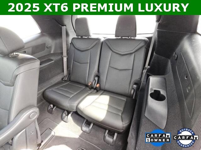 2025 Cadillac XT6 Premium Luxury photo 4