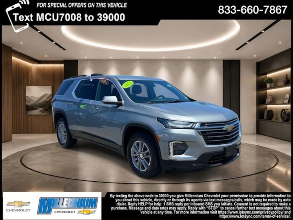 Used 2023 Chevrolet Traverse LT Cloth w/1LT SUV