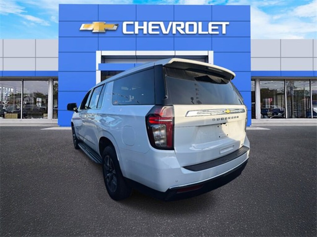 Used 2024 Chevrolet Suburban LT SUV